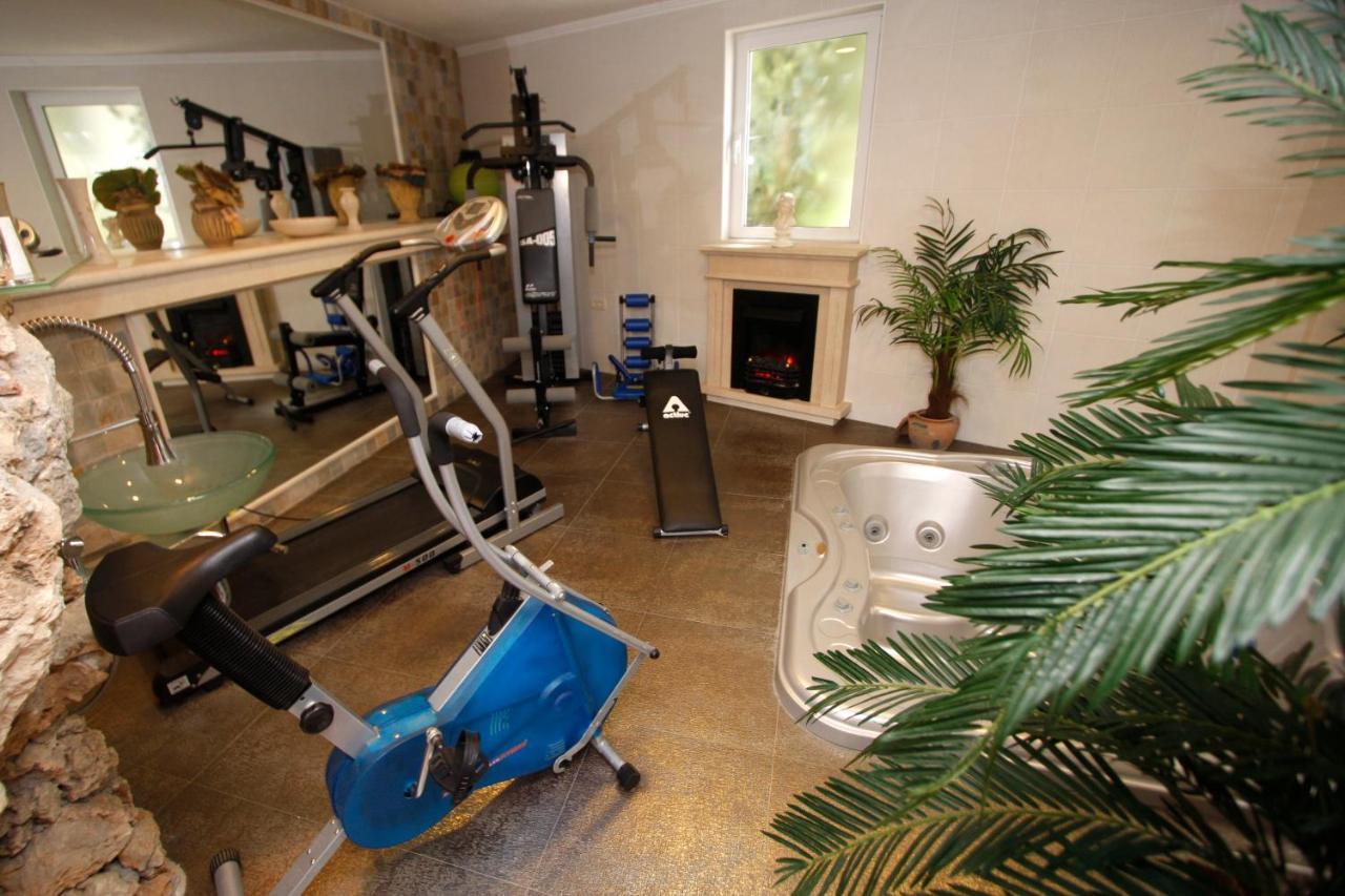 Apartmani California ポドゥゴラ エクステリア 写真