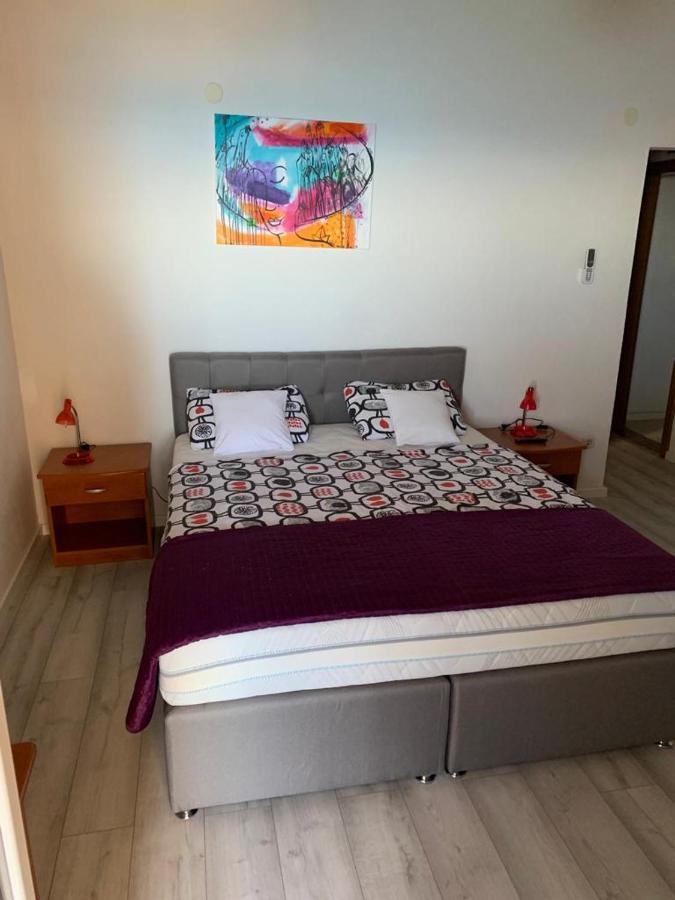 Apartmani California ポドゥゴラ エクステリア 写真